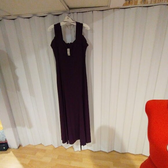 R & M Richards Full Length Dress in Deep Purple - Picture 7 of 8